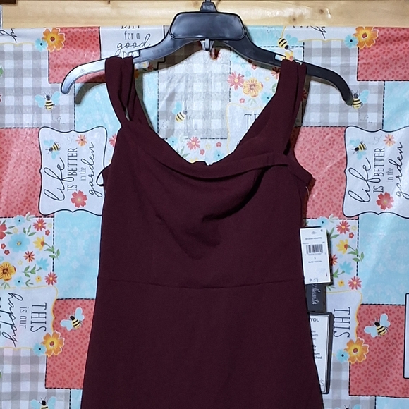 NWT SEQUIN HEARTS BURGUNDY SHORT SLEEVE OFF SHOULDER COCKTAIL BODYCON DRESS - Picture 3 of 11